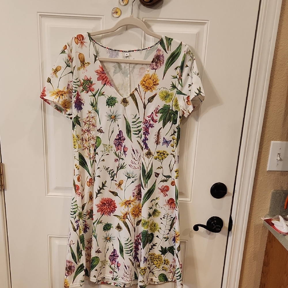 4 For $20 Floral V-Neck Dress